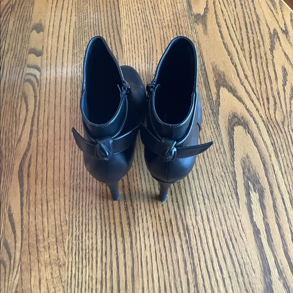 Alfani black leather booties. Size 9.5 - Picture 3 of 4